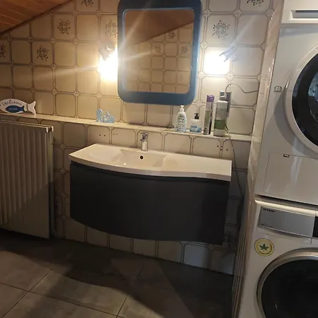 Apartmán Work And 3 Schlafzimmer 8 Betten 1 Kueche 1 Badezimmer 150qm *